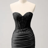 Lilac Strapless Corset Pleated Tight Homecoming Dress with Appliques